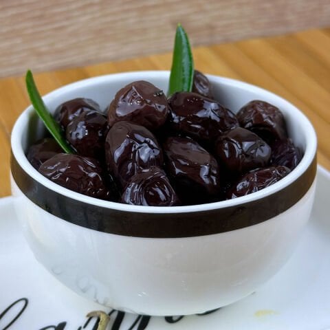 Edremit Tipi Salamura Siyah Zeytin (M)