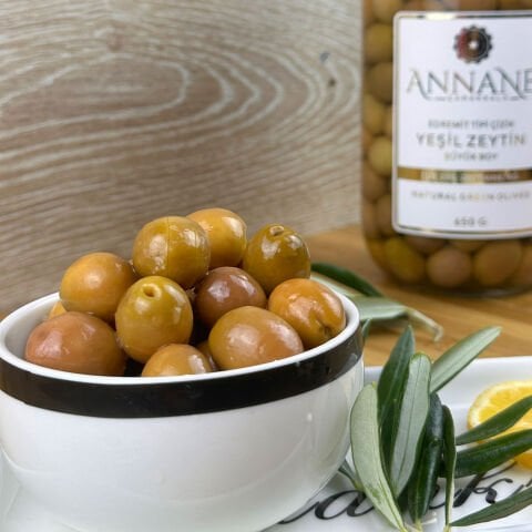 Edremit Tipi Çizik Yeşil Zeytin (L)