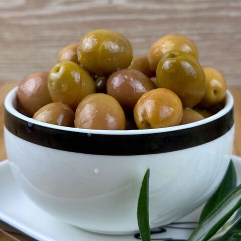 Edremit Tipi Çizik Yeşil Zeytin (L)