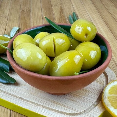 Domat Tipi Kırma Yeşil Zeytin (3XL)